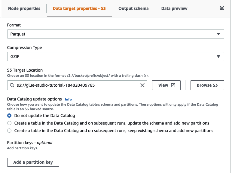 
            屏幕截图显示了“Data target properties - Amazon S3”（数据目标属性 - Amazon S3）选项卡和可用字段。
          
